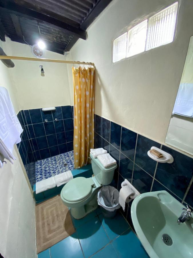 Hidden House Hostel Party Монтаньита Экстерьер фото